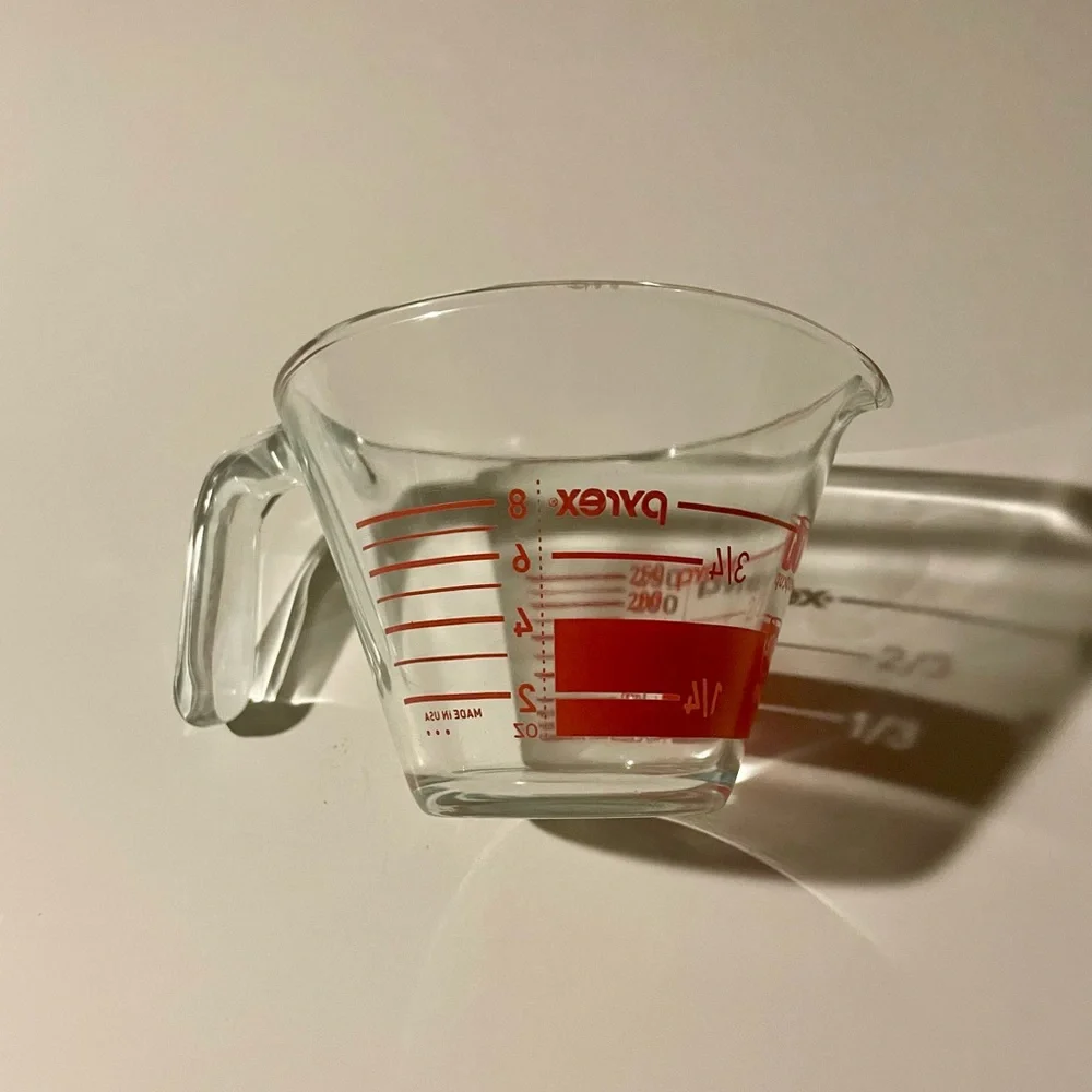 Vintage PYREX 1-Cup Glass Measuring Cup Reverse Read Red Inside Markings Good